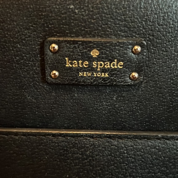 Kate Spade medium black crossbody purse with removable strap - Picture 8 of 8